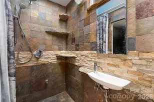 23 Lanvale Ave, Asheville, NC 28806 - Photo 18