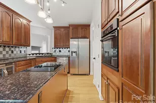 10314 Rougemont Ln, Charlotte, NC 28277 - Photo 22