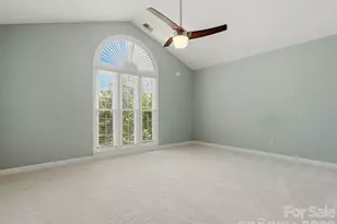 10314 Rougemont Ln, Charlotte, NC 28277 - Photo 6