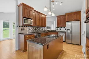 10314 Rougemont Ln, Charlotte, NC 28277 - Photo 22