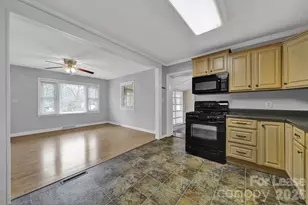 211 Valleydale Dr, Gastonia, NC 28056 - Photo 6