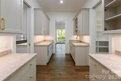 99 Little Cherokee Ridge, Hendersonville, NC 28739 - Photo 4