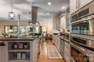 300 White Pine Dr, Hendersonville, NC 28739 - Photo 16