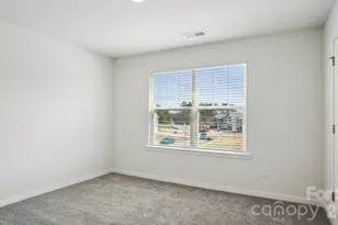 627 Country Oak Dr, Asheville, NC 28804 - Photo 24