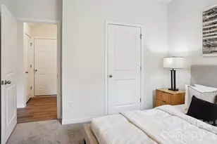 627 Country Oak Dr, Asheville, NC 28804 - Photo 14
