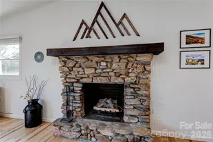 208 Altamahaw Ave, Black Mountain, NC 28711 - Photo 4