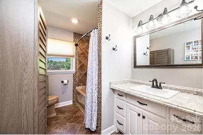 3231 25th Street NE, Hickory, NC 28601 - Photo 18