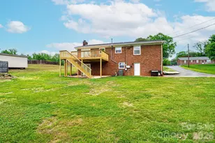 3231 25th St NE, Hickory, NC 28601 - Photo 30
