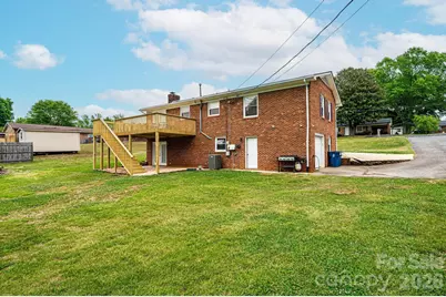 3231 25th Street NE, Hickory, NC 28601 - Photo 32