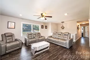 3231 25th St NE, Hickory, NC 28601 - Photo 6