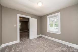 1725 8th Ave NE, Hickory, NC 28601 - Photo 22