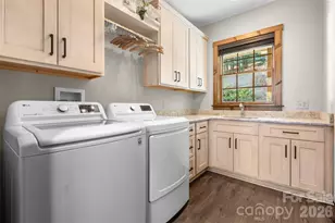 446 Green Meadows Dr, Todd, NC 28684 - Photo 12