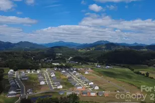 145 Ridgehaven Dr, Waynesville, NC 28786 - Photo 2