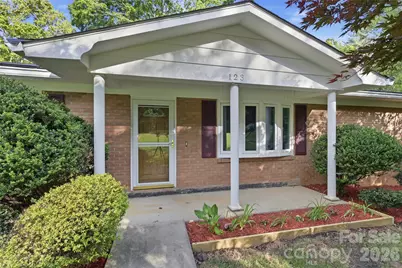 123 Castleton Lane, Hendersonville, NC 28791 - Photo 4