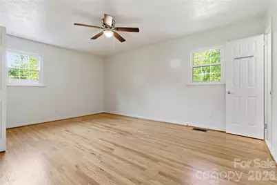 123 Castleton Lane, Hendersonville, NC 28791 - Photo 22