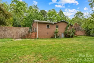 1000 Mountain View Church Rd, Zirconia, NC 28790 - Photo 24