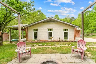 1000 Mountain View Church Rd, Zirconia, NC 28790 - Photo 32