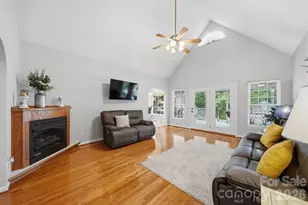 217 Dell Cir, Hudson, NC 28638 - Photo 4