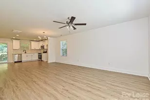 580 Pleasant Ave, Kannapolis, NC 28081 - Photo 2