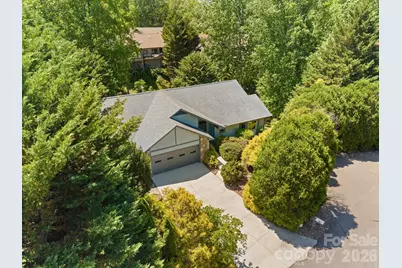 16 Zachary Ridge Road, Asheville, NC 28804 - Photo 2