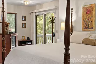 16 Zachary Ridge Rd, Asheville, NC 28804 - Photo 20