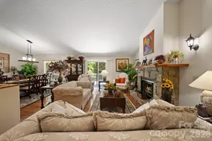 16 Zachary Ridge Rd, Asheville, NC 28804 - Photo 6