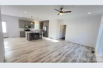 819 Wellwood Avenue, Statesville, NC 28677 - Photo 4