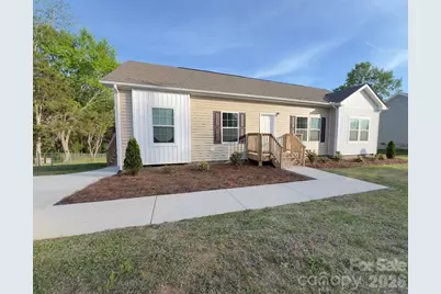 819 Wellwood Avenue, Statesville, NC 28677 - Photo 2