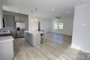 819 Wellwood Ave, Statesville, NC 28677 - Photo 6
