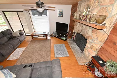 86 King Arthurs Court, Hickory, NC 28601 - Photo 10