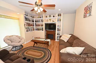 86 King Arthurs Ct, Hickory, NC 28601 - Photo 32