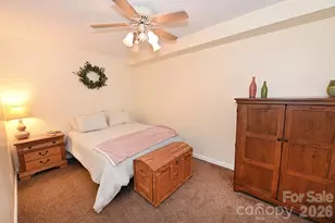 86 King Arthurs Ct, Hickory, NC 28601 - Photo 38