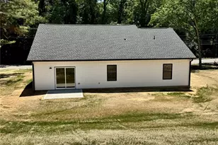 325 N Chapel St, Landis, NC 28088 - Photo 30
