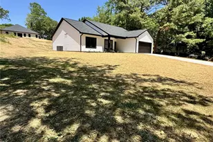 325 N Chapel St, Landis, NC 28088 - Photo 6