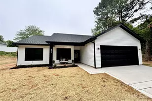 325 N Chapel St, Landis, NC 28088 - Photo 1