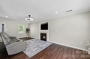 13403 Willow Falls Rd, Charlotte, NC 28215 - Photo 6