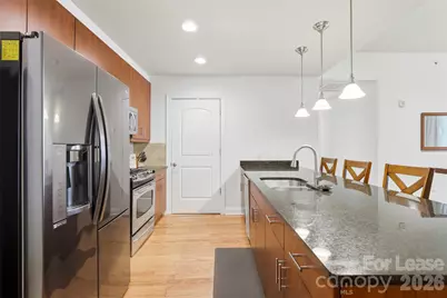 701 Royal Court Court #601, Charlotte, NC 28202 - Photo 6
