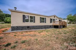 2932 23rd Ave NE, Hickory, NC 28601 - Photo 2