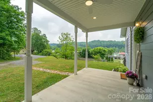 79 Harris Cir, Sylva, NC 28779 - Photo 2