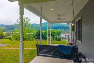 79 Harris Cir, Sylva, NC 28779 - Photo 18