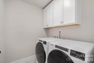 2507 Lynbridge Dr, Charlotte, NC 28226 - Photo 28