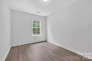 2304 Juniper Dr, Charlotte, NC 28269 - Photo 14
