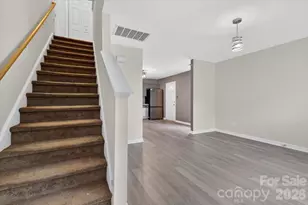 2304 Juniper Dr, Charlotte, NC 28269 - Photo 6