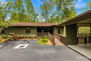 348 Surrey Ln, Brevard, NC 28712 - Photo 1