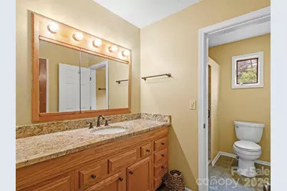 317 Robertson Street, Burnsville, NC 28714 - Photo 34
