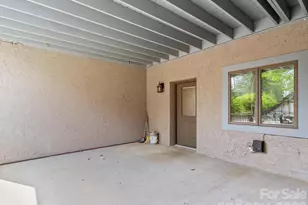 317 Robertson St, Burnsville, NC 28714 - Photo 42