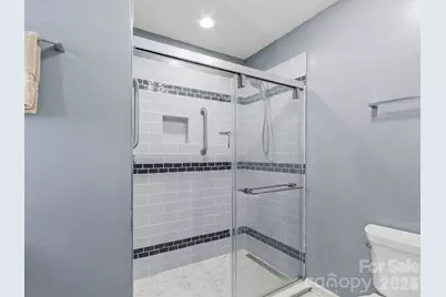 317 Robertson Street, Burnsville, NC 28714 - Photo 22