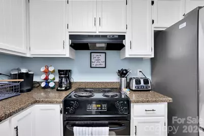 1013 Carolina Beach Avenue N, Carolina Beach, NC 28428 - Photo 10
