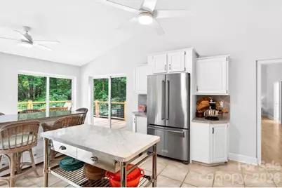 153 Skyview Circle, Asheville, NC 28804 - Photo 8