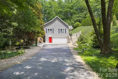 153 Skyview Circle, Asheville, NC 28804 - Photo 2